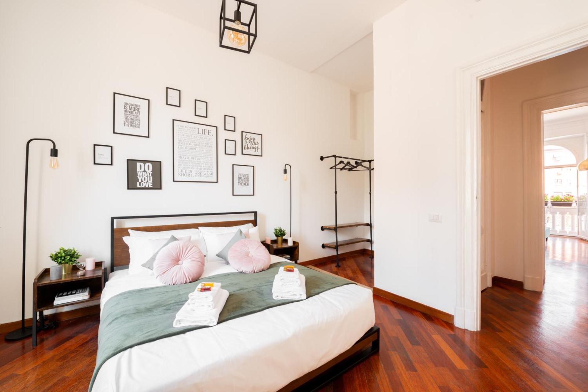 Piacentino Homes San Giovanni Apartment โรม ภายนอก รูปภาพ
